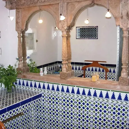 Maison Avec Piscine Partagee A *