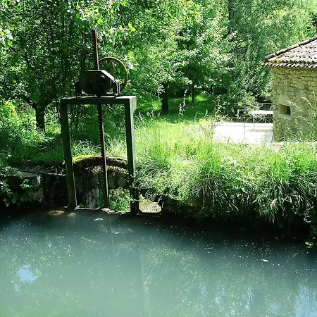 Maison Avec Piscine Partagee A