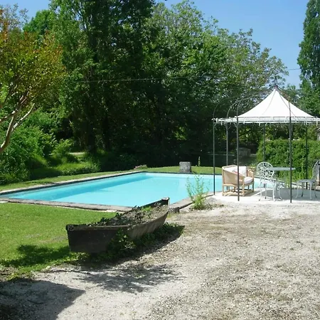 Nyaraló Maison Avec Piscine Partagee A