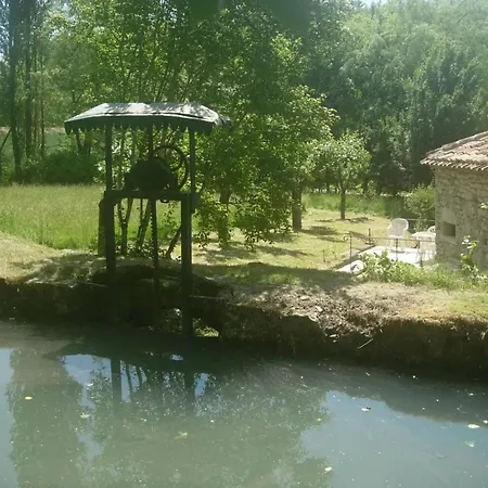 Maison Avec Piscine Partagee A Nyaraló *