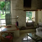 Maison Avec Piscine Partagee A Holiday home *