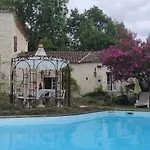 Holiday home Maison Avec Piscine Partagee A
