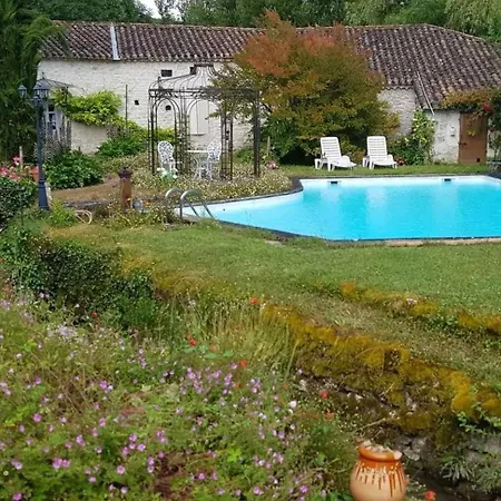 Maison Avec Piscine Partagee A