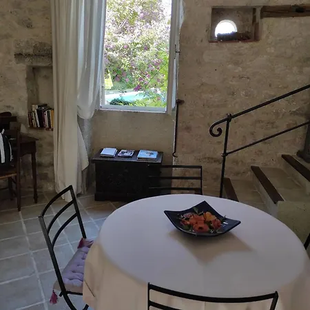 Maison Avec Piscine Partagee A Holiday home *