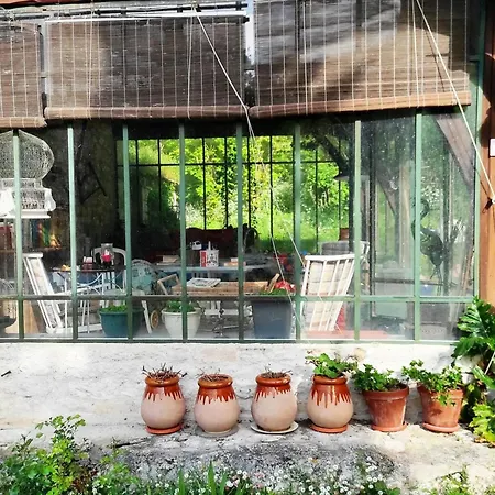 Dom wakacyjny Maison Avec Piscine Partagee A